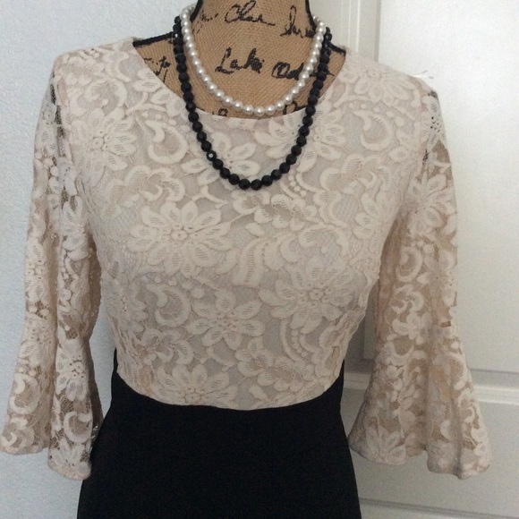 Elegant dress - Picture 2 of 8